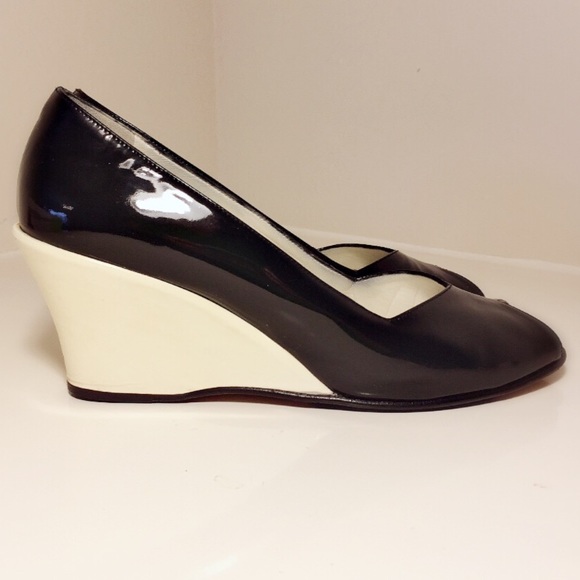 Taryn Rose wedges size 7.5 - Picture 5 of 7